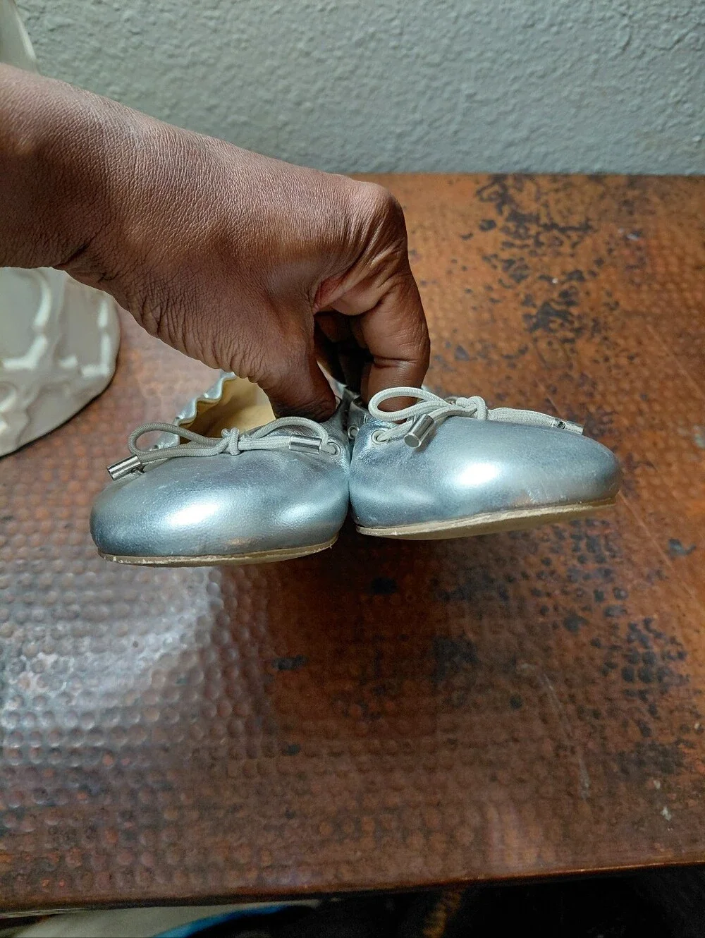 Talbots Sz. 6 Metallic Silver Leather Elastic Blair Ballet Flats